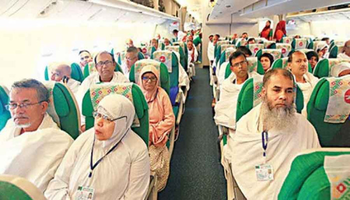 সৌদি আরব পৌঁছেছেন ২২২০৩ হজযাত্রী- মৃত্যুবরণ করেছেন ২ জন বাংলাদেশি।