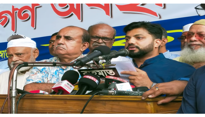 ​শপথ ছাড়াই মেয়রের দায়িত্বে ইশরাক, উপদেষ্টা আসিফের পদত্যাগ দাবি