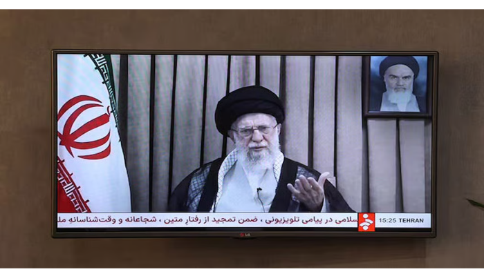 ইরানের উত্তরসূরি ঠিক করলেন আয়াতুল্লাহ খামেনি