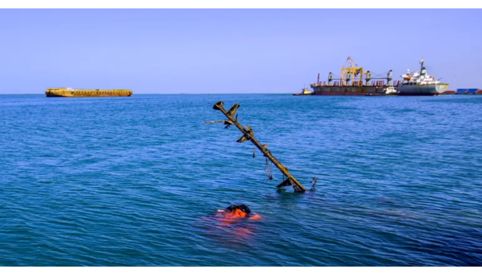 ​‘রেড সি’তে গ্রীক মালিকানাধীন কার্গো জাহাজে হুথিদের ড্রোন ও গ্রেনেড হামলা