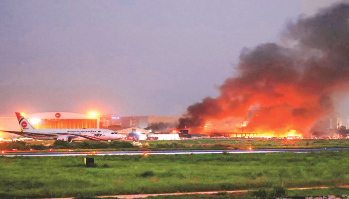 বিমানবন্দরে অগ্নিকাণ্ড: দূর্ঘটনা নাকি নাশকতা!