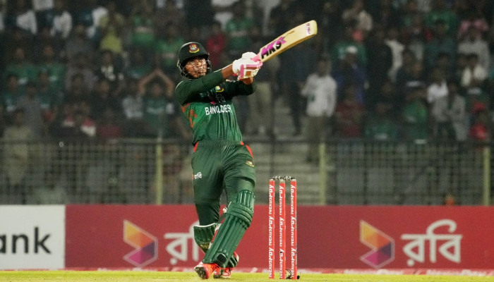 শেষ দিকে রিশাদ ঝড়ে ২১৩ রান সংগ্রহ বাংলাদেশের!