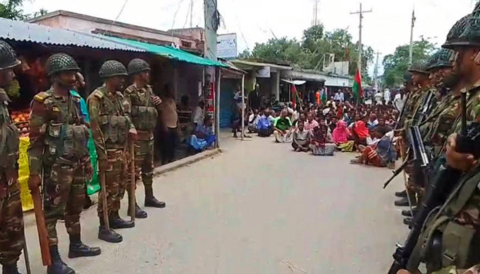 মেহেরপুর-২ আসনের মনোনয়ন দ্বন্দ্বের জেরে বিএনপির দু’পক্ষের রণক্ষেত্রে , ২০ জন আহত!