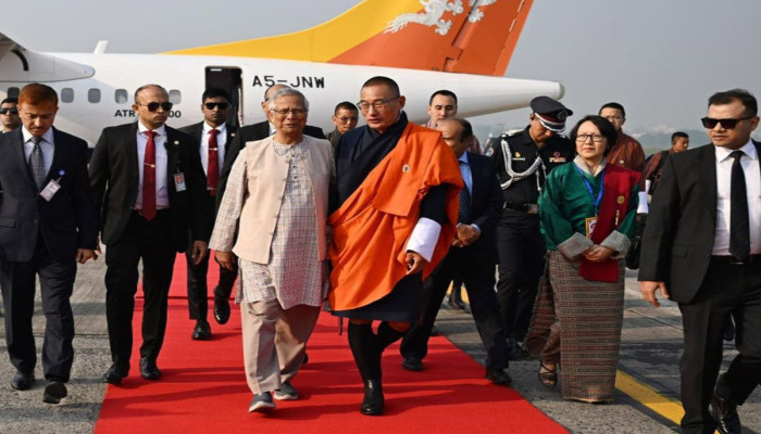 ​তিন দিনের রাষ্ট্রীয় সফরে ঢাকায় ভুটানের প্রধানমন্ত্রী !