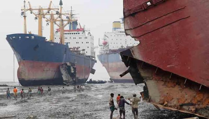 জাহাজের শেষ অধ্যায়: মৃত্যু নয়, রূপান্তরের আরেক যাত্রা!