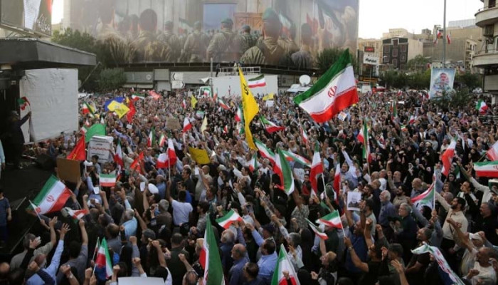 ইরানের ৭৮টি শহরে বিক্ষোভ-সংঘর্ষ, নিহত ২০